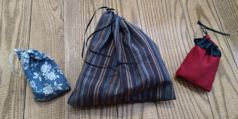 An assortment of dice bags made using this basic pattern